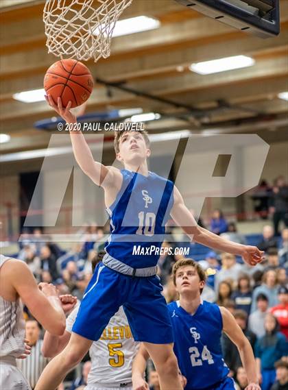 Thumbnail 3 in Seattle Prep vs. Bellevue (WIAA 3A District 2 Playoff) photogallery.
