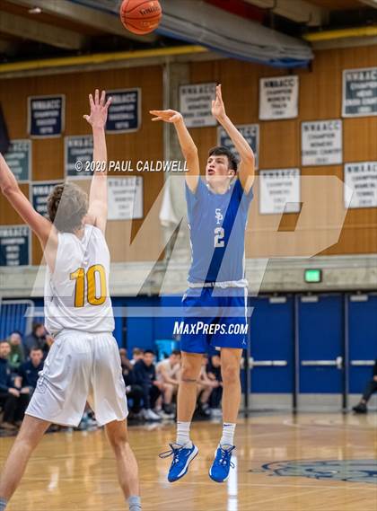 Thumbnail 2 in Seattle Prep vs. Bellevue (WIAA 3A District 2 Playoff) photogallery.