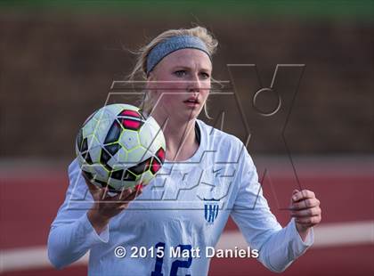 Thumbnail 2 in Ponderosa vs. Legend photogallery.