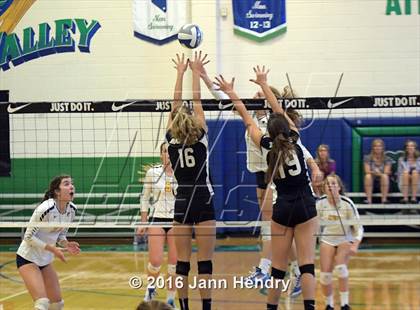Thumbnail 1 in Rancho Cucamonga vs. Oak Ridge (Durango Fall Classic) photogallery.