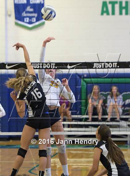 Thumbnail 3 in Rancho Cucamonga vs. Oak Ridge (Durango Fall Classic) photogallery.