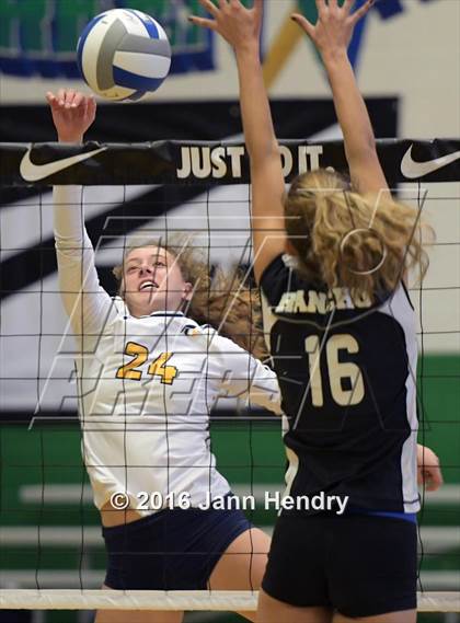 Thumbnail 3 in Rancho Cucamonga vs. Oak Ridge (Durango Fall Classic) photogallery.