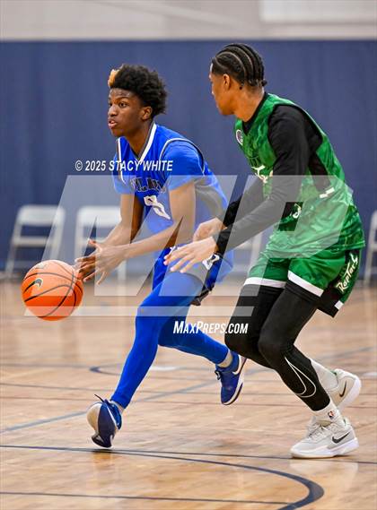 Thumbnail 3 in Dillard v IDN Raptors (Tampa Bay Christmas Invitational) photogallery.