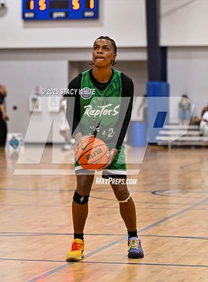 Thumbnail 2 in Dillard v IDN Raptors (Tampa Bay Christmas Invitational) photogallery.