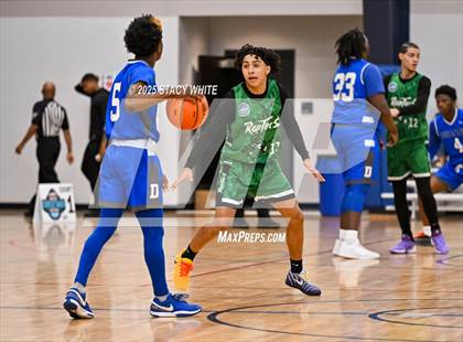 Thumbnail 2 in Dillard v IDN Raptors (Tampa Bay Christmas Invitational) photogallery.