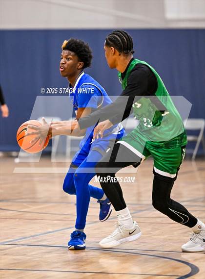 Thumbnail 1 in Dillard v IDN Raptors (Tampa Bay Christmas Invitational) photogallery.