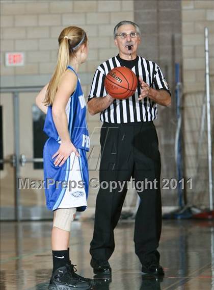 Thumbnail 2 in Ardsley vs Dobbs Ferry (33rd Annual William Warnock Memorial Tournament) photogallery.