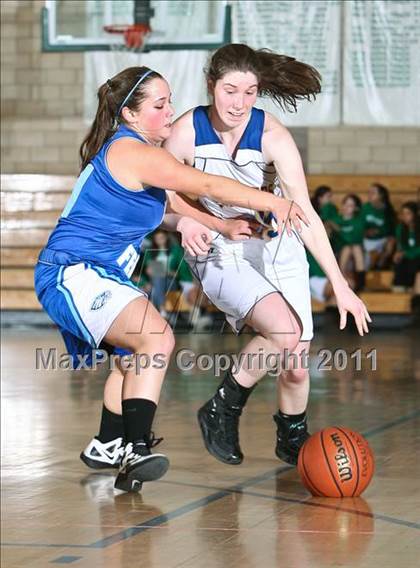 Thumbnail 2 in Ardsley vs Dobbs Ferry (33rd Annual William Warnock Memorial Tournament) photogallery.