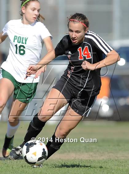 Thumbnail 1 in Long Beach Poly vs. San Clemente (Excalibur Tournament) photogallery.