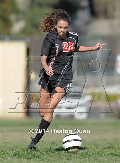 Thumbnail 3 in Long Beach Poly vs. San Clemente (Excalibur Tournament) photogallery.