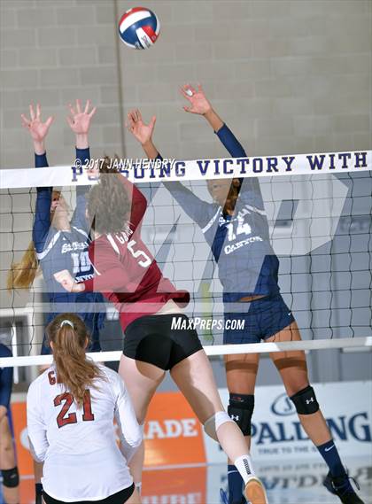 Thumbnail 2 in Sacred Heart Prep vs. Sierra Canyon (CIF State D2 Final) photogallery.