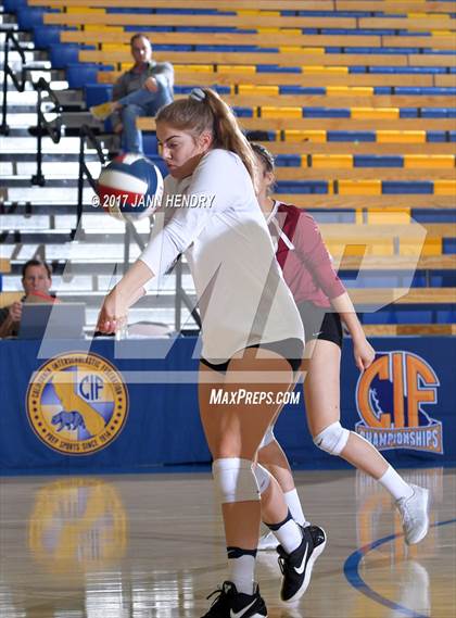 Thumbnail 2 in Sacred Heart Prep vs. Sierra Canyon (CIF State D2 Final) photogallery.
