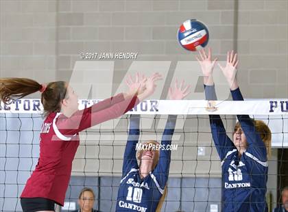 Thumbnail 1 in Sacred Heart Prep vs. Sierra Canyon (CIF State D2 Final) photogallery.