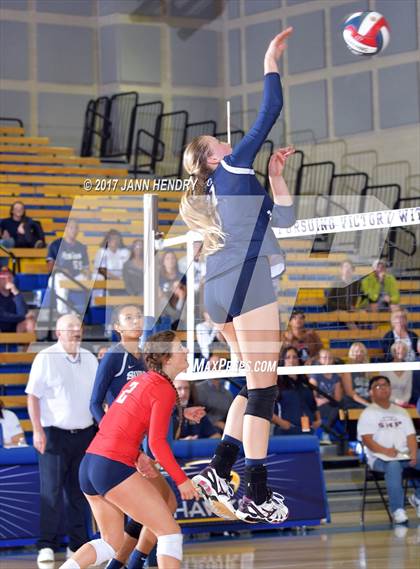 Thumbnail 1 in Sacred Heart Prep vs. Sierra Canyon (CIF State D2 Final) photogallery.