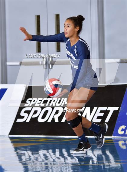 Thumbnail 3 in Sacred Heart Prep vs. Sierra Canyon (CIF State D2 Final) photogallery.