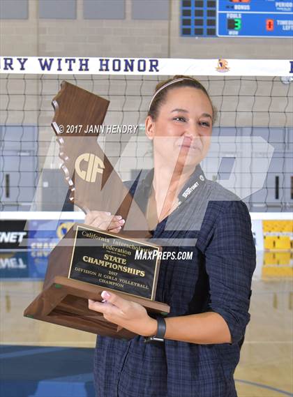 Thumbnail 3 in Sacred Heart Prep vs. Sierra Canyon (CIF State D2 Final) photogallery.