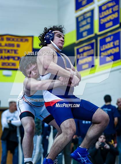 Thumbnail 1 in Wes Dolson Invitational @ Mattituck photogallery.