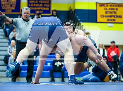 Thumbnail 2 in Wes Dolson Invitational @ Mattituck photogallery.