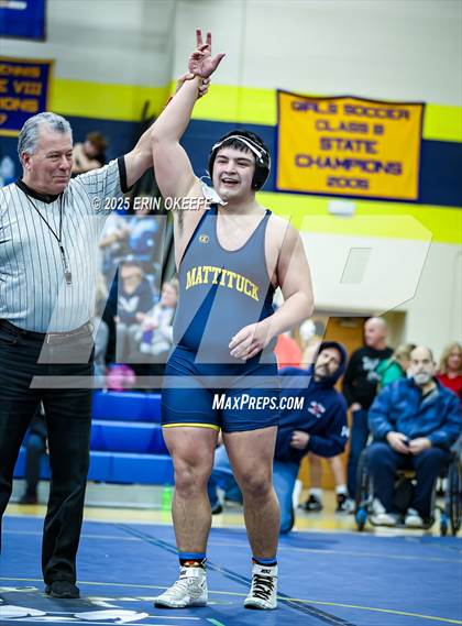 Thumbnail 3 in Wes Dolson Invitational @ Mattituck photogallery.