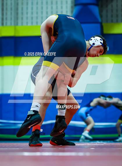 Thumbnail 2 in Wes Dolson Invitational @ Mattituck photogallery.