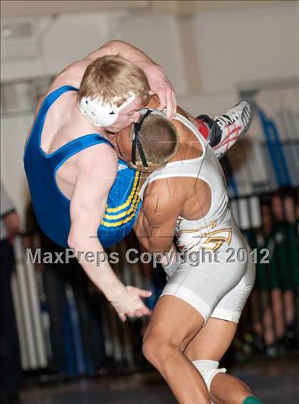 Thumbnail 2 in CIF CCS Masters Championships (Semifinals) photogallery.