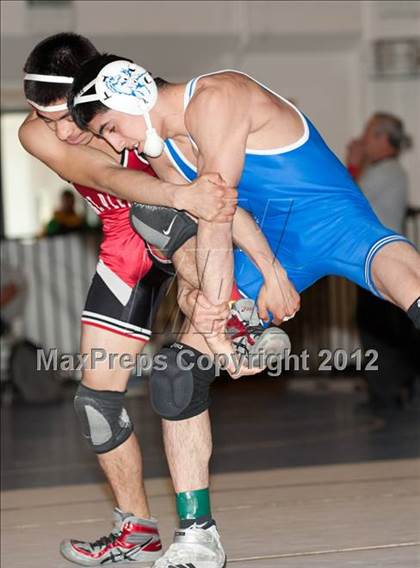 Thumbnail 1 in CIF CCS Masters Championships (Semifinals) photogallery.