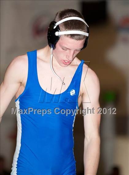 Thumbnail 1 in CIF CCS Masters Championships (Semifinals) photogallery.