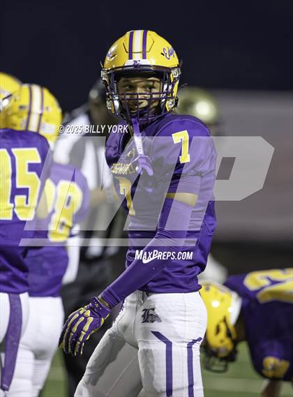 Thumbnail 3 in Edgewood vs Palmer photogallery.