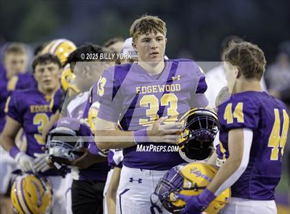 Thumbnail 3 in Edgewood vs Palmer photogallery.