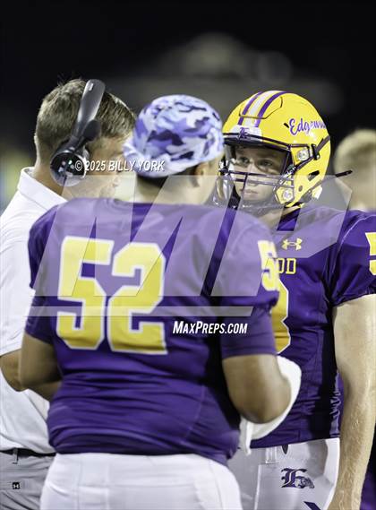 Thumbnail 3 in Edgewood vs Palmer photogallery.