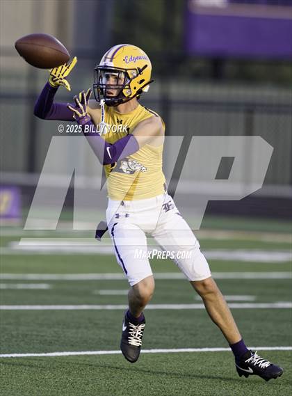 Thumbnail 3 in Edgewood vs Palmer photogallery.