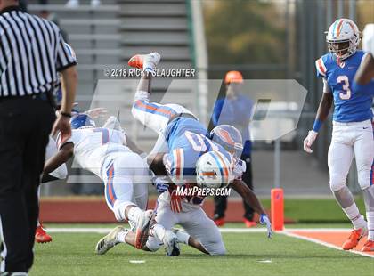 Thumbnail 2 in Hoffman Estates @ East St. Louis (IHSA Class 7A 1st Round) photogallery.