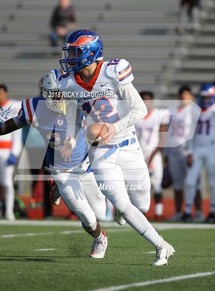 Thumbnail 3 in Hoffman Estates @ East St. Louis (IHSA Class 7A 1st Round) photogallery.