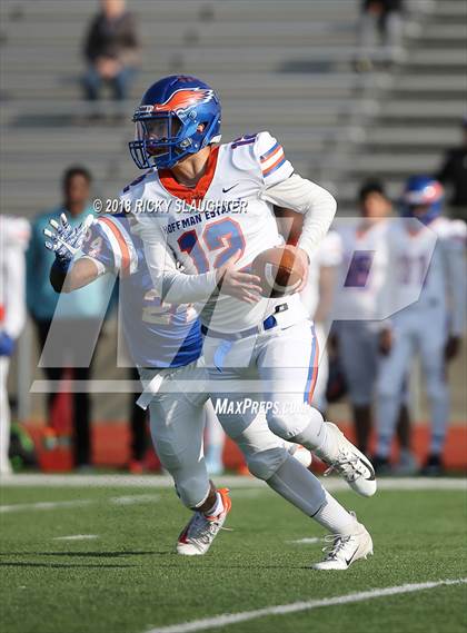 Thumbnail 1 in Hoffman Estates @ East St. Louis (IHSA Class 7A 1st Round) photogallery.