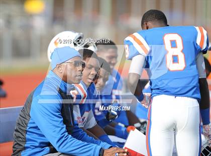 Thumbnail 1 in Hoffman Estates @ East St. Louis (IHSA Class 7A 1st Round) photogallery.