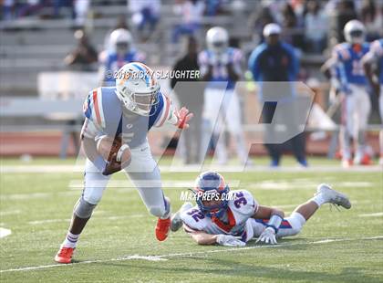 Thumbnail 2 in Hoffman Estates @ East St. Louis (IHSA Class 7A 1st Round) photogallery.