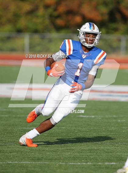 Thumbnail 3 in Hoffman Estates @ East St. Louis (IHSA Class 7A 1st Round) photogallery.