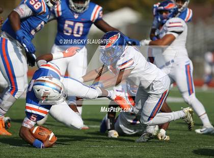 Thumbnail 1 in Hoffman Estates @ East St. Louis (IHSA Class 7A 1st Round) photogallery.