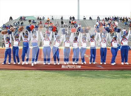 Thumbnail 2 in Hoffman Estates @ East St. Louis (IHSA Class 7A 1st Round) photogallery.