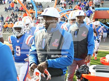 Thumbnail 3 in Hoffman Estates @ East St. Louis (IHSA Class 7A 1st Round) photogallery.
