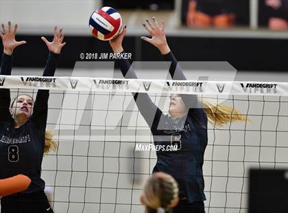 Thumbnail 3 in Round Rock Westwood @ Vandegrift photogallery.