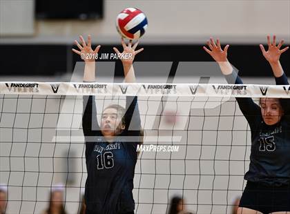 Thumbnail 1 in Round Rock Westwood @ Vandegrift photogallery.