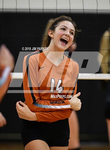 Thumbnail 1 in Round Rock Westwood @ Vandegrift photogallery.