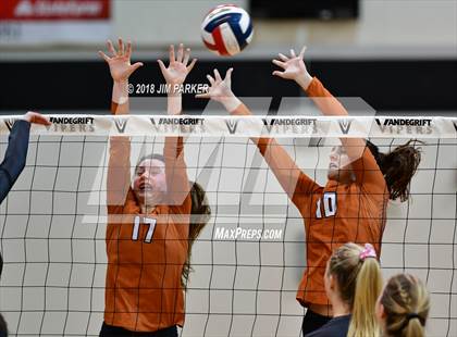 Thumbnail 2 in Round Rock Westwood @ Vandegrift photogallery.