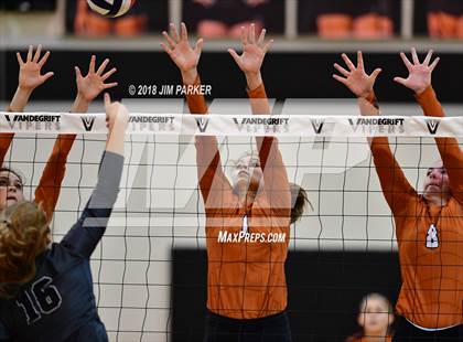 Thumbnail 1 in Round Rock Westwood @ Vandegrift photogallery.