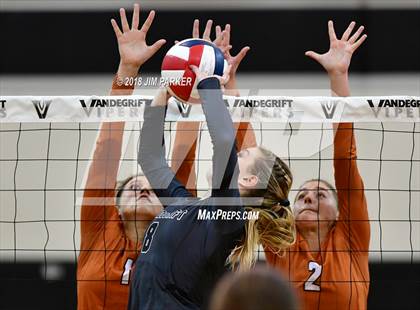 Thumbnail 3 in Round Rock Westwood @ Vandegrift photogallery.