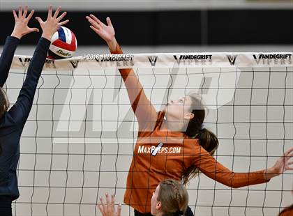 Thumbnail 3 in Round Rock Westwood @ Vandegrift photogallery.