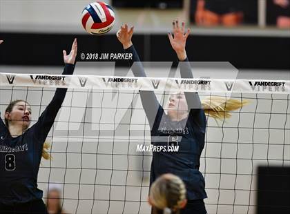 Thumbnail 1 in Round Rock Westwood @ Vandegrift photogallery.