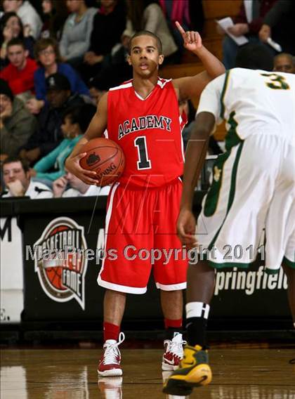 Thumbnail 3 in Albany Academy vs. New London (Spalding Hoophall Classic) photogallery.