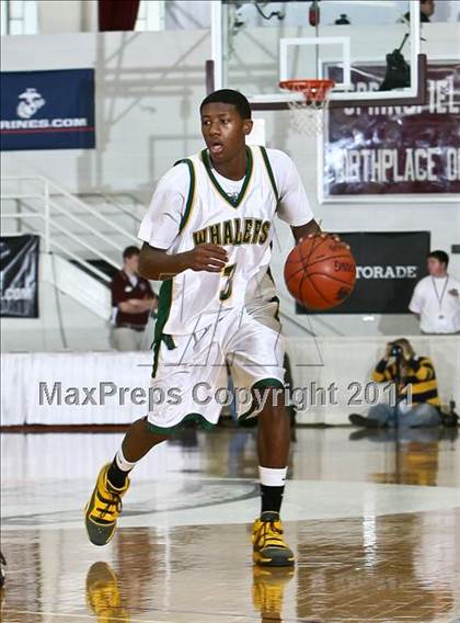 Thumbnail 2 in Albany Academy vs. New London (Spalding Hoophall Classic) photogallery.